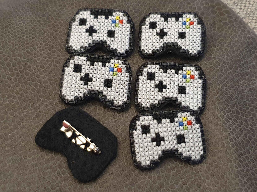 Game Controller Broach pins Game Controller Broach pins